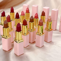 Rouge à lèvres mat effet crème 12 teintes Végan Imperméable Longue tenue Format voyage Luxe Application facile Effet estompé Couleur velours