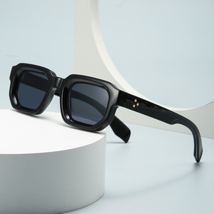 Venta al por mayor logotipo personalizado Europeo Americano marco estrecho Vintage gafas <span class=keywords><strong>de</strong></span> <span class=keywords><strong>sol</strong></span> modernas <span class=keywords><strong>para</strong></span> hombres mujeres Lunettes <span class=keywords><strong>De</strong></span> Soleil - Product Image 3