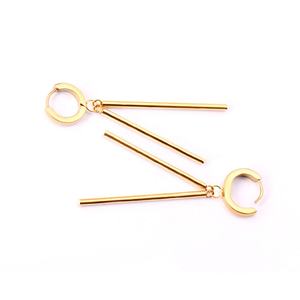Pendientes de Aro Clásicos de Acero Inoxidable para Mujer, Diseño Geométrico, Chapados en Oro de 18K PVD, para Bodas - Product Image 2