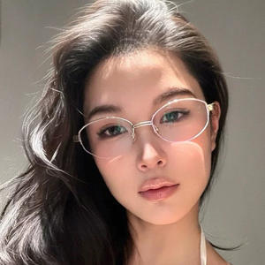 高レベルビンテージスタイルの金属フレームサングラス女性用古いお金美容ブラックメガネUV400凹面日焼け止めシェード - Product Image 3