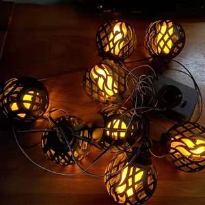 ไฟสวนพลังงานแสงอาทิตย์ LED ไฟประดับรูปทรงเปลวไฟ 8 ชิ้น แบบแขวน กันน้ำ ตกแต่งภายนอก - Product Image 3