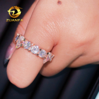 Bague de fiançailles pour homme en argent 925, entièrement pavée de moissanite, design griffes de vampire, prête à l'emploi, bijoux Iced Out