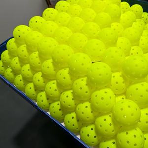 Pelota de <span class=keywords><strong>Pickleball</strong></span> Estándar Usapa de 40/48 Hoyos, Muestra Gratis, Color Verde Neón, Profesional para Interiores/Exteriores, Pelota de <span class=keywords><strong>Pickleball</strong></span> Inyectada de 48 Hoyos - Product Image 5