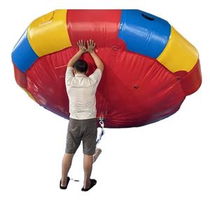 Radeau de jouet d'eau de rivière remorquable personnalisé avec pompe <span class=keywords><strong>gonflable</strong></span> roulant donut <span class=keywords><strong>bateau</strong></span> de discothèque d'eau bon marché - Product Image 1