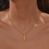 MYNECK 2026 Collier avec pendentif croix creuse en acier inoxydable plaqué or PVD 18K, anti-ternissement, chaîne en cuir vintage, chrétien