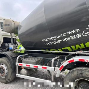 Camión Mezclador de Concreto Usado Zoomlion de 10 CBM, en Buen Estado, Portátil, con 900 Horas de Uso, Disponible en Stock - Product Image 4