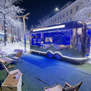 รถเข็นขายของสแตนเลสพร้อมไฟส่องสว่างภายนอกและพื้นที่ภายในกว้างขวาง เหมาะสำหรับการขายอาหารและเครื่องดื่มกลางแจ้ง - Product Image 3