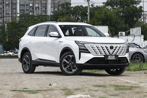 2026 Changan Automobile White SUV Gasoline-powered SUV High-end Interior Family Business Use Car - Product Image 3