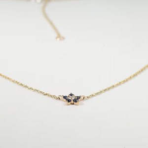 Collar Minimalista Redondo con Diamantes Naturales y Zafiro Azul, Oro Sólido de 18K, Diamante Cultivado en Laboratorio, Diseño de Flor con Seis Piedras, Regalo - Product Image 4