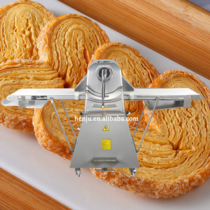 Machine à pâte feuilletée automatique commerciale laminoir à pâte faisant la Machine laminoir à pâtisserie en gros tarte aux oeufs Pizza pâtisserie abordable - Product Image 1