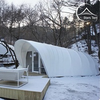 Tente de glamping de luxe en forme de chenille avec 2 chambres et salle de bain pour Airbnb Boutique