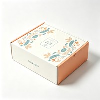 Boîtes d'expédition en carton ondulé auto-scellantes haut de gamme avec logo personnalisé, emballages recyclés pour cosmétiques et soins de la peau, gaufrage inclus