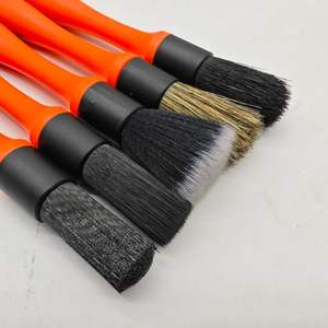 Juego de 5 Cepillos de Detallado de Autos NIKO, Cepillos para Limpieza Interior y Exterior de Vehículos - Product Image 1