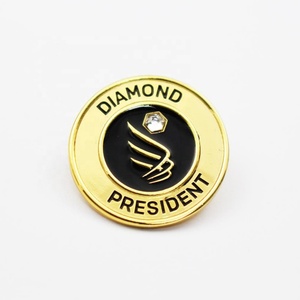 Venta al por mayor de fábrica Oneway: Pines de solapa de metal esmaltado, de colores, con diseño de dibujos animados, personalizados con logotipo de marca y diamantes, de esmalte blando y duro. - Product Image 3