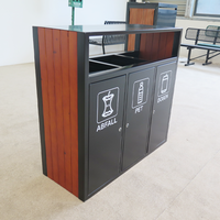 Trois poubelles et boîtes de recyclage pour l'extérieur Poubelle de recyclage bon marché étanche Conteneurs Poubelle de patio unique Poubelles de déchets en bois