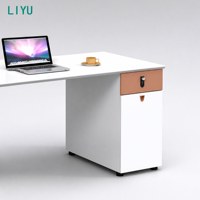 Bureau de travail double face pour 6 personnes avec écran de confidentialité, bureau blanc avec tiroirs de rangement, chaise de bureau en maille
