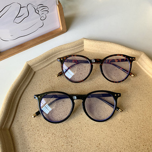 Lunettes anti-lumière bleue Qianai, monture ronde, monture intégrale, verres PC, montures de lunettes unisexes avec clous décoratifs, style Ins - Product Image 1