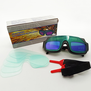 <span class=keywords><strong>Gafas</strong></span> de soldadura antideslumbrantes de oscurecimiento automático <span class=keywords><strong>solar</strong></span> <span class=keywords><strong>Gafas</strong></span> de soldadura de protección ocular - Product Image 1
