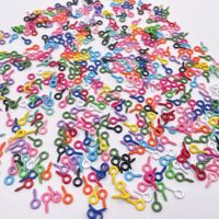100 pièces/sac Accessoires : Petits crochets à vis, attaches filetées, œillets, crochets à œil, broches à vis pour la fabrication de bijoux et pendentifs