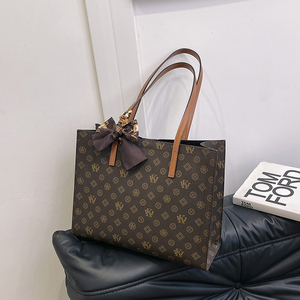 Của phụ nữ công suất lớn 2025 phong cách mới PU Chất liệu <span class=keywords><strong>Tote</strong></span> túi. Zippered. Có thể được mang bằng tay hoặc đeo trên vai. 9330 - Product Image 4