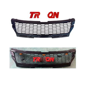 Calandre de course de pièces d'auto noires de pick-up 4x4 avec lumière ambre pour Mitsubishi Triton L200 2019 2020 <span class=keywords><strong>2021</strong></span> grilles de radiateur de voiture Bodykit - Product Image 1