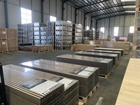 Panel Dinding Kayu Slat Peredam Suara Harga Pabrik Langsung dengan Lapisan PET, Panel Akustik Kayu Slat Dekoratif Internal