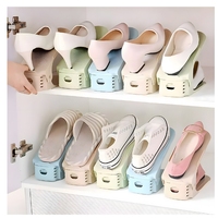 Range-chaussures en PP peu encombrant, double épaisseur, cinq compartiments réglables, type autoportant pour salon