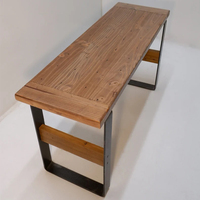 Banc de base de table basse de console moderne avec pieds en bois rustiques et cadre en métal carré pour une utilisation en extérieur dans les hôpitaux ou les ateliers