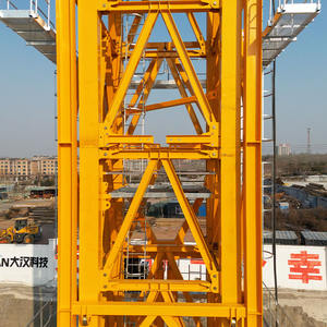 Grúa Torre Móvil Autoelevable de Alta Calidad de 65 Toneladas DH2500 en Oferta a Bajo Precio con Componentes Centrales de Engranajes y Motor - Product Image 2