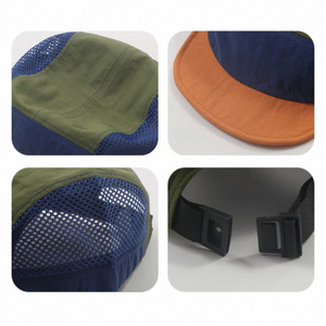 Gorra <span class=keywords><strong>de</strong></span> Cinco Paneles con Contraste <span class=keywords><strong>de</strong></span> Color Retro, 100% Poliéster, Visera Plana, Transpirable, Estilo Casual y Urbano - Product Image 4