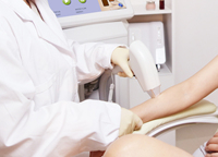 Épilateur laser 808 nm à micro-canaux, machine d'épilation au laser diode 808 nm à longueurs d'onde mixtes, mini