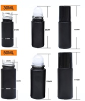 Rouleau de déodorant noir mat 30ml 50ml sur des bouteilles en verre pour l'huile essentielle huile de massage