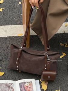 Sac à main simple et rétro, polyvalent et tendance, sac à bandoulière avec sangle à porter sous le bras - Product Image 6