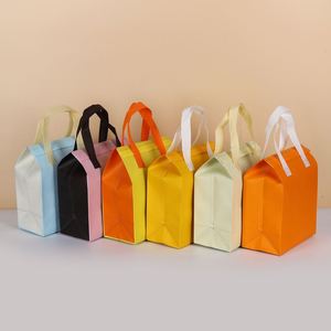 Sacs d'emballage alimentaire isothermes personnalisés en non-tissé laminé aluminium écologique avec poignée épaule pour thé au lait et boissons de nuit - Product Image 2