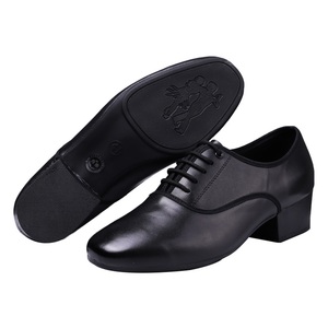 รองเท้าเต้นผู้ชายหนังแบบทันสมัยรองเท้าฝึกเต้นบอลรูมยางส้นเตี้ย - Product Image 3