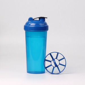 En stock – Gourde mélangeuse portable 700 ml pour sport et fitness, idéale pour milkshakes et protéines en poudre, avec fonction de mesure et de consommation directe - Product Image 6