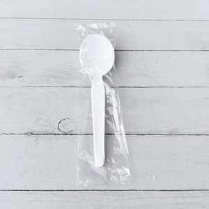 Heavyweight <b>White</b> Polystyrene Disposable Spoon <b>Wrapped</b> Cutlery 1,000/Carton - Product Image 1