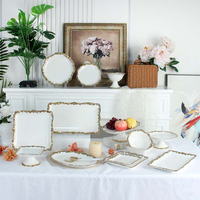 Assiette rectangulaire en porcelaine blanche moderne de 10, 12 et 14 pouces, assiette en céramique de luxe avec bord doré