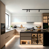 Villa de luxe moderne, armoire de cuisine blanche en bois massif, personnalisée, haut de gamme, modulaire, avec éclairage LED, tiroirs, évier et îlot, avec système de tirage vers le bas.