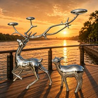 Maßgefertigte Metallstatue „Reflektierende Harmonie“ mit Hirsch und Rehkitz – Anpassbare Geweih-Skulpturen für den Außenbereich aus Edelstahl