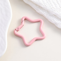 Porte-clés en métal délicat avec mousqueton étoile scintillante pour projets artisanaux délicats et offrir des cadeaux