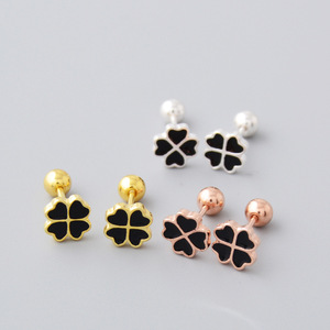Nero Dello Smalto Finito 925 In Argento Placcato <span class=keywords><strong>Oro</strong></span> Rosa Foglia di Trifoglio a forma di Orecchino Tragus - Product Image 3