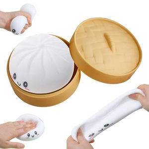 Nouveau Jouet Sensoriel Anti-Stress en Forme de Dumpling Mignon et Moelleux à Visage Souriant, à Rebond Lent, Idéal pour la Promotion et la Vente en Gros - Product Image 6