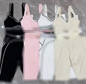 Vendita all'Ingrosso di Reggiseni Sportivi di <span class=keywords><strong>Marca</strong></span> Famosa, Pantaloni Yoga Traspiranti e Aderenti, <span class=keywords><strong>Abbigliamento</strong></span> <span class=keywords><strong>Sportivo</strong></span> per Yoga e Fitness - Product Image 1