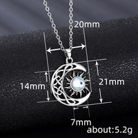 Collier pendentif pour femme en laiton plaqué argent avec chaîne à maillons et opale imitation, motif Soleil et Lune, idéal pour mariage, OEM