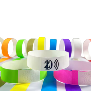 Pulsera de papel impermeable RFID con logotipo de impresión personalizado, pulseras Tyvek desechables con estampado en caliente, pulseras para entradas de fiesta, banda de identificación - Product Image 1