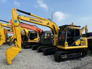 Excavatrice d'occasion Komatsu PC130 13T |   Machine à chenilles d'occasion d'origine japonaise à faible nombre d'heures de fonctionnement, avec marteau brise-roche à attache rapide, à vendre - Product Image 4