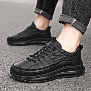 Sapatos de couro PU dos homens por atacado Sapatos masculinos padrão de peixe retro 2023 novos sapatos casuais masculinos de sola grossa - Product Image 6