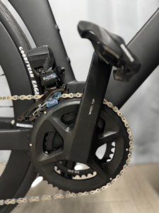 KOZO 2 Vélo de Route en Fibre de Carbone 700C avec Freins à Disque, Dérailleur Électrique Sans Fil, 24 Vitesses - Product Image 2
