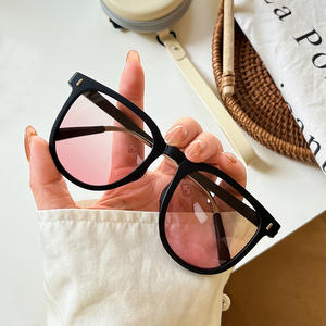 Nouvelles lunettes de soleil polarisées pliables TR de troisième génération, monture noire, verres marron agate, protection UV 100%, mode féminine, utilisation en extérieur - Product Image 1